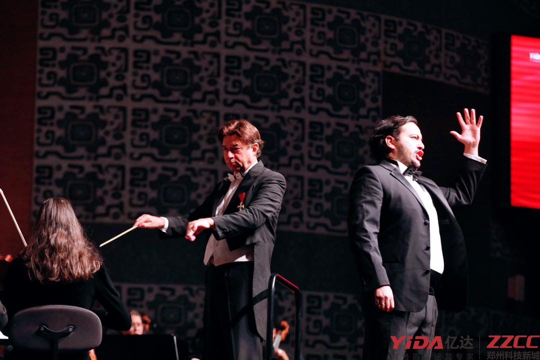 Director y orquesta
